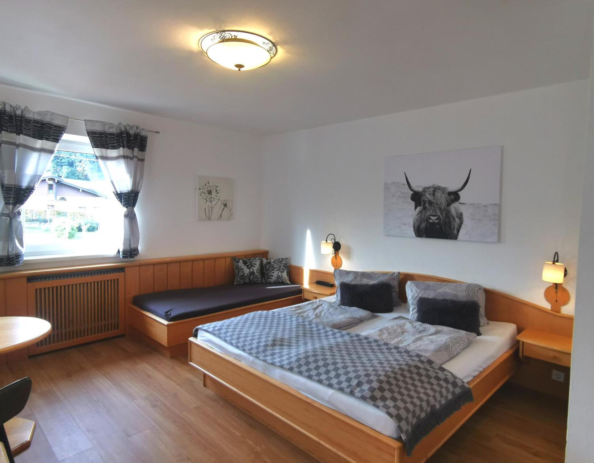 Schusterbauer Villa Koppl ภายนอก รูปภาพ